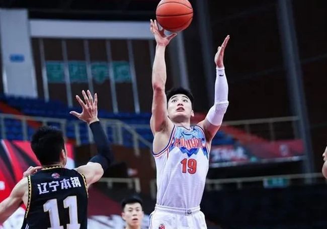 开元体育-国际比赛日辽宁本钢调整名单以备西甲，强势反弹环节打磨，媒体盛赞，资深球员宣示担当的简单介绍